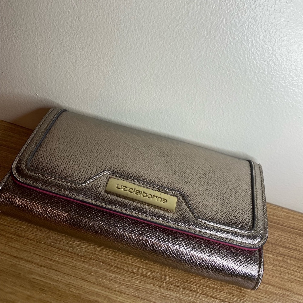 Liz Claiborne Multifunctional Gold Wallet